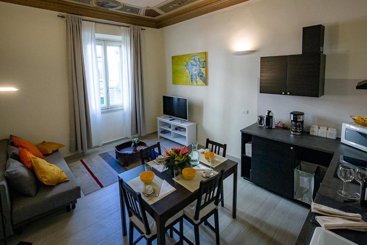 Wall Up Apartment Firenze Bagian luar foto